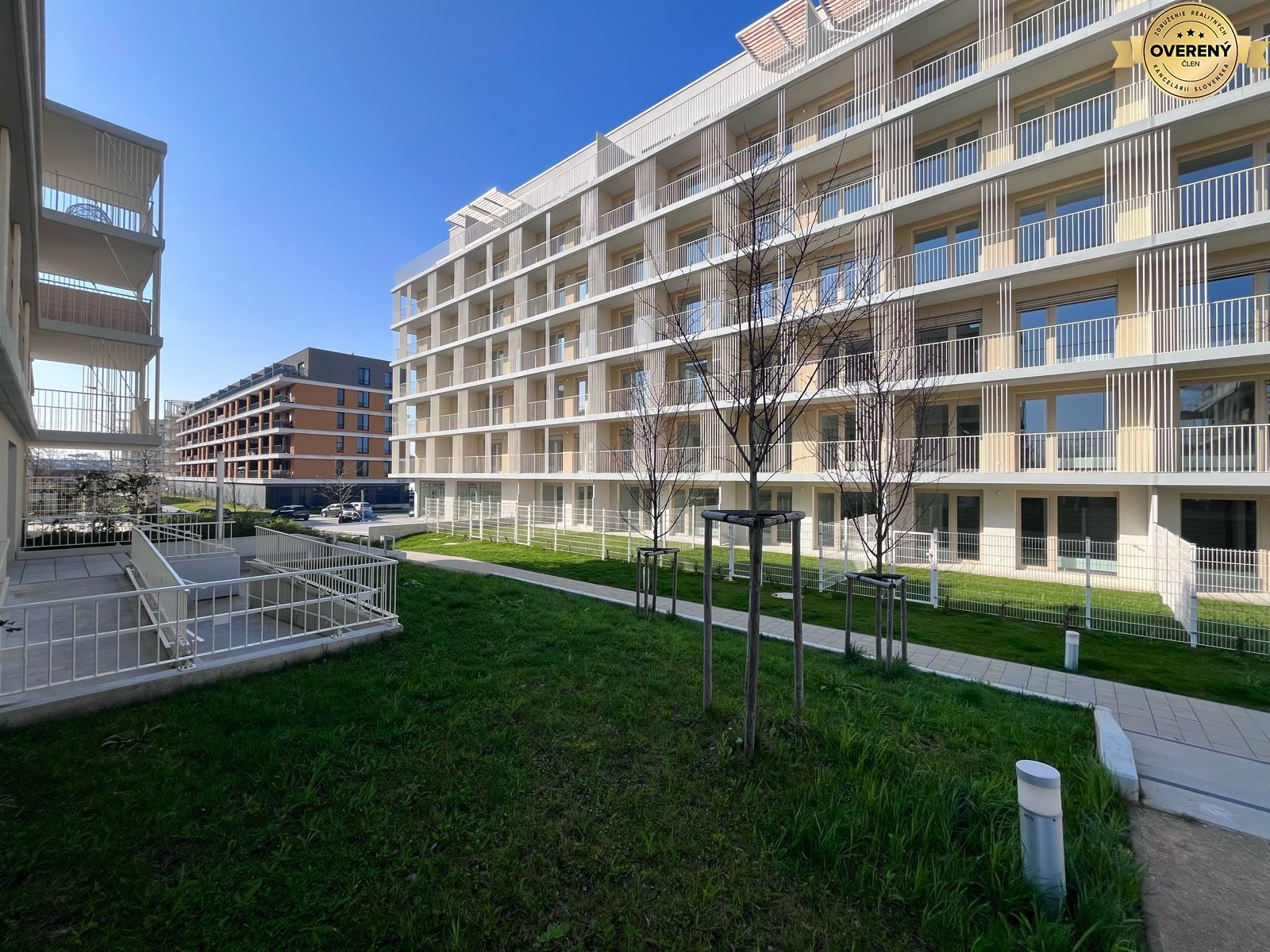 REZERVOVANÉ︱NOVÝ RUŽINOV - zariadený 2-izbový apartmán so záhrado