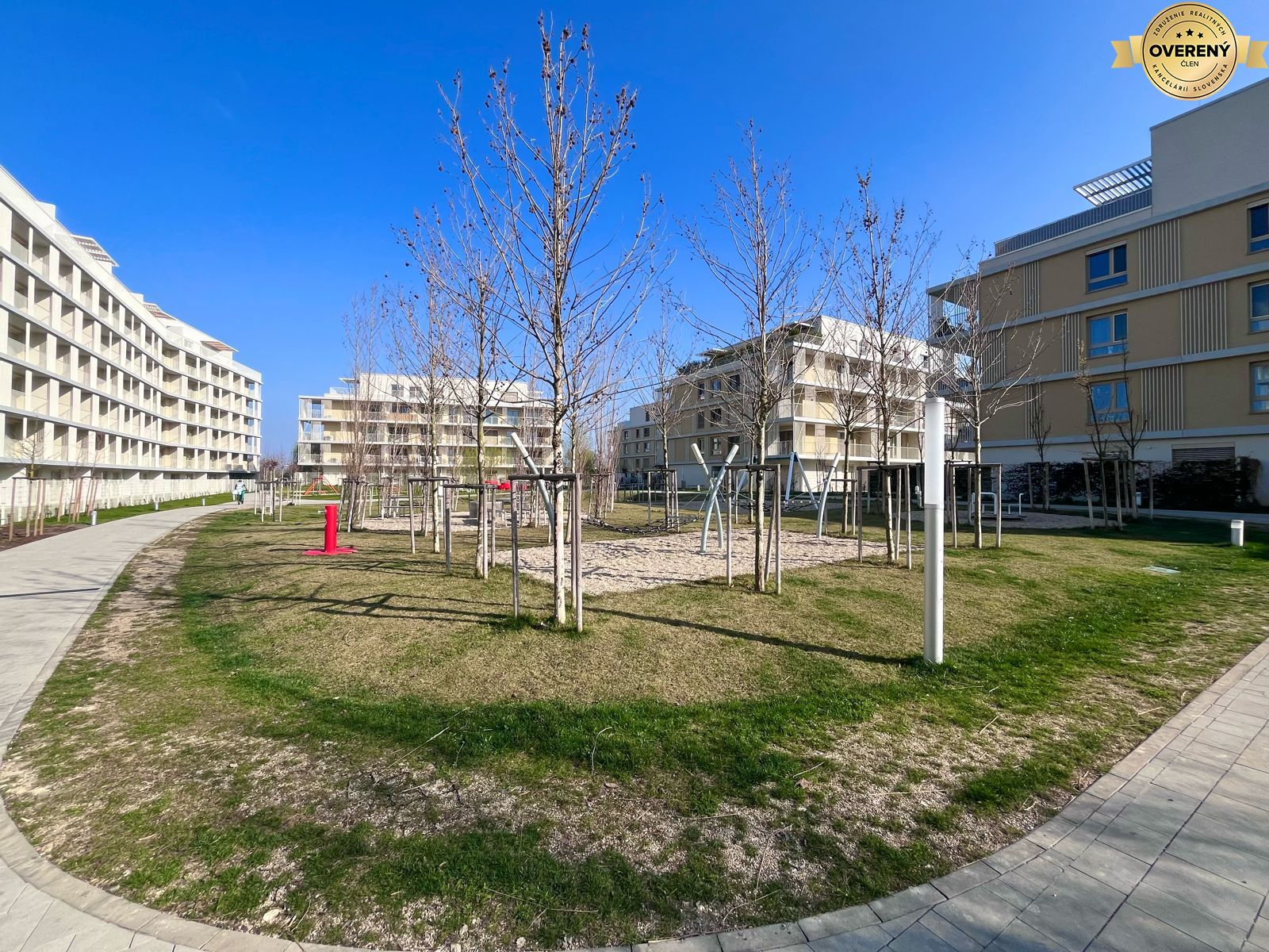 REZERVOVANÉ︱NOVÝ RUŽINOV - zariadený 2-izbový apartmán so záhrado