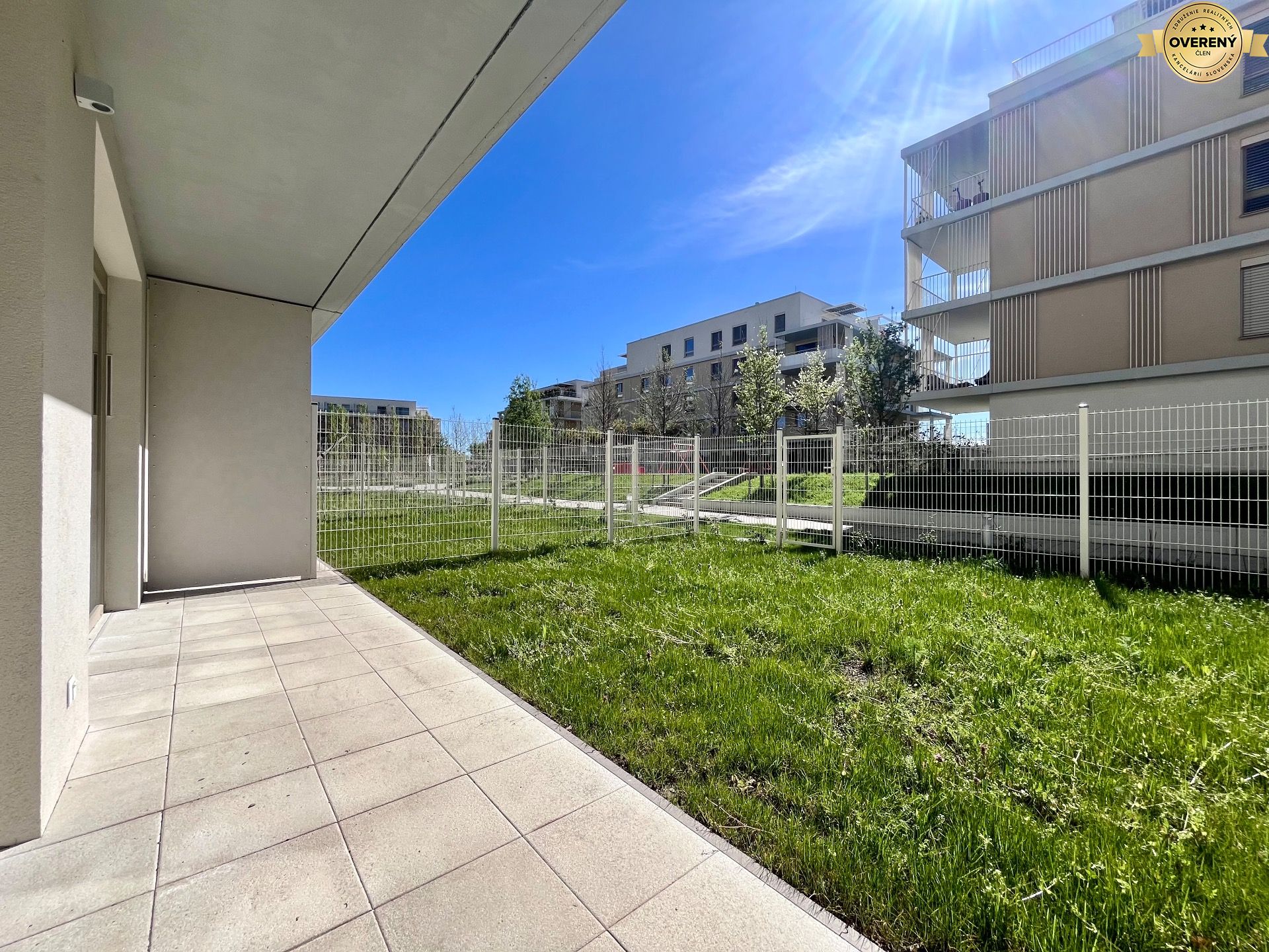 REZERVOVANÉ︱NOVÝ RUŽINOV - zariadený 2-izbový apartmán so záhrado