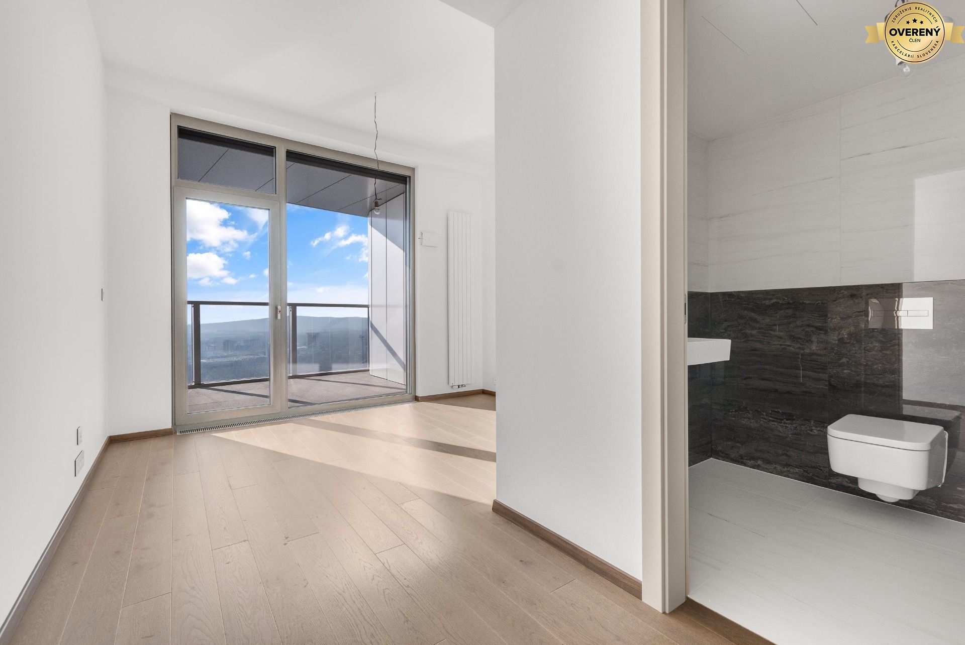 NUERA︱EUROVEA TOWER - Penthouse 4-izbový s výhľadom na Dunaj, 44.p.