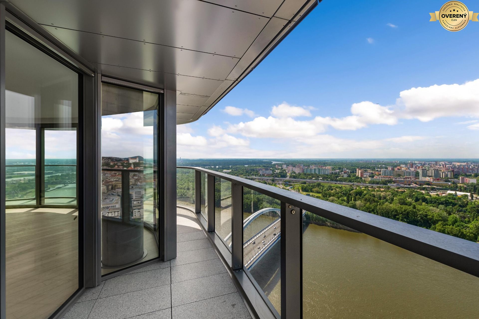 NUERA︱EUROVEA TOWER - Penthouse 4-izbový s výhľadom na Dunaj, 44.p.