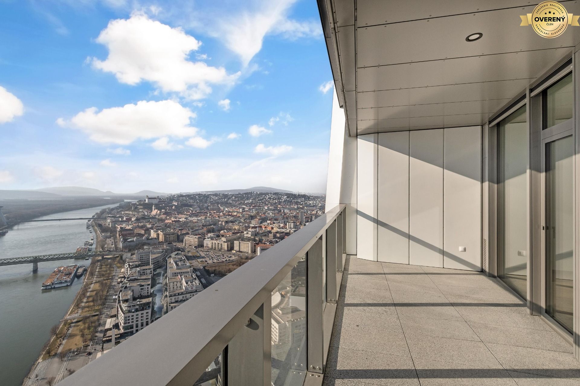 NUERA︱EUROVEA TOWER - Penthouse 4-izbový s výhľadom na Dunaj, 44.p.