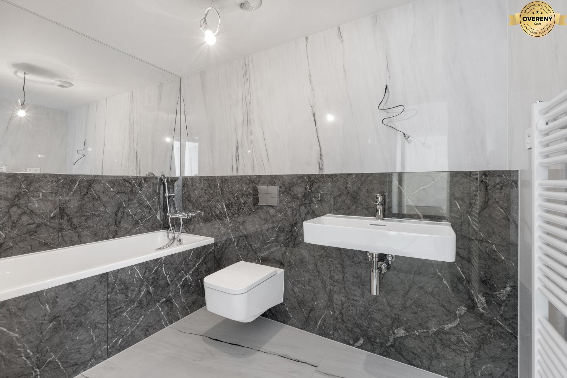 NUERA︱EUROVEA TOWER - Penthouse 3i orientovaný na východ, 44.p