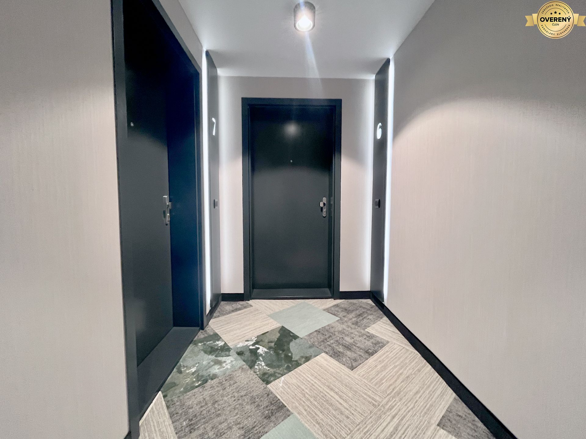 NUERA︱EUROVEA TOWER - 3i byt s výhľadom na Karpaty, 35.np LUX