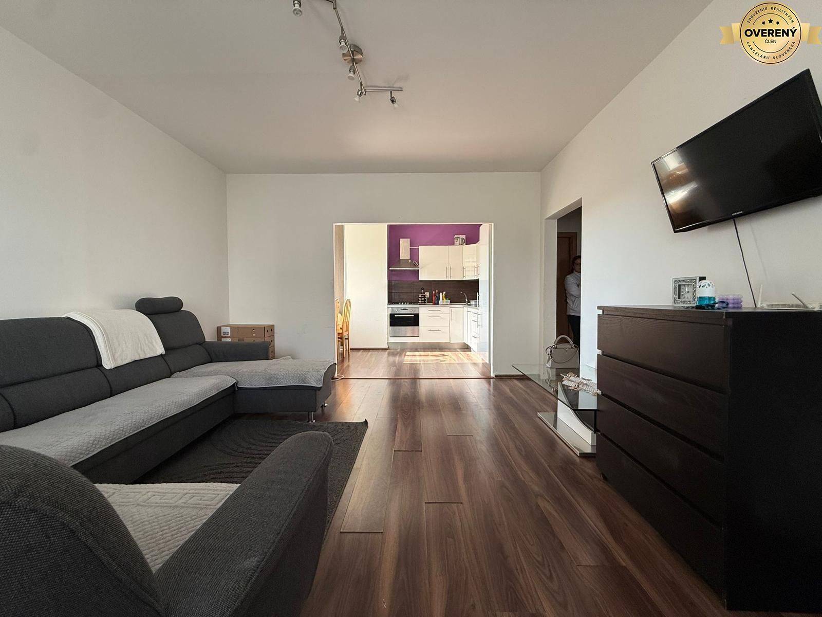 NUERA I Slnečný 2-izbový byt s balkónom, Drobného